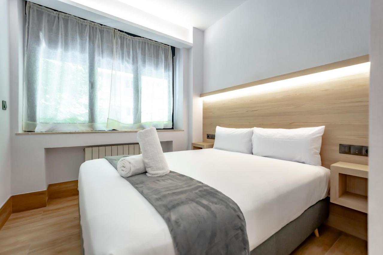 Dobohomes - Montesa 20 Apartamentos Madrid Ngoại thất bức ảnh