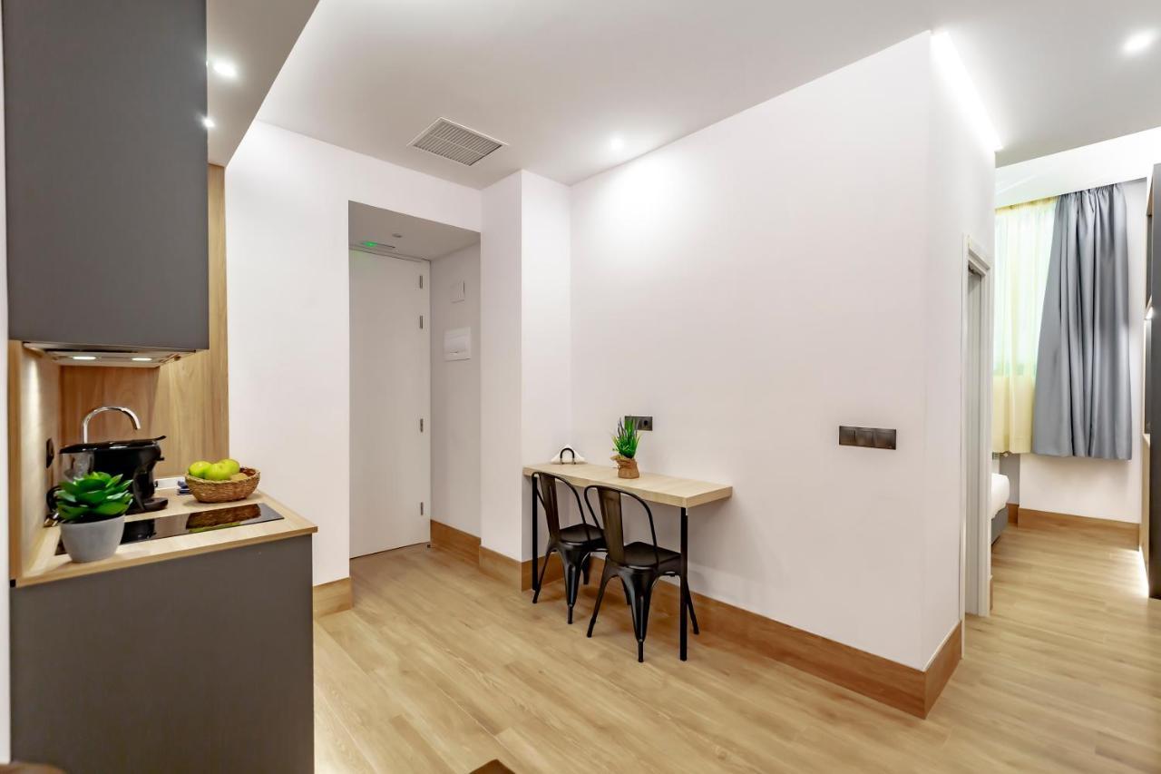 Dobohomes - Montesa 20 Apartamentos Madrid Phòng bức ảnh