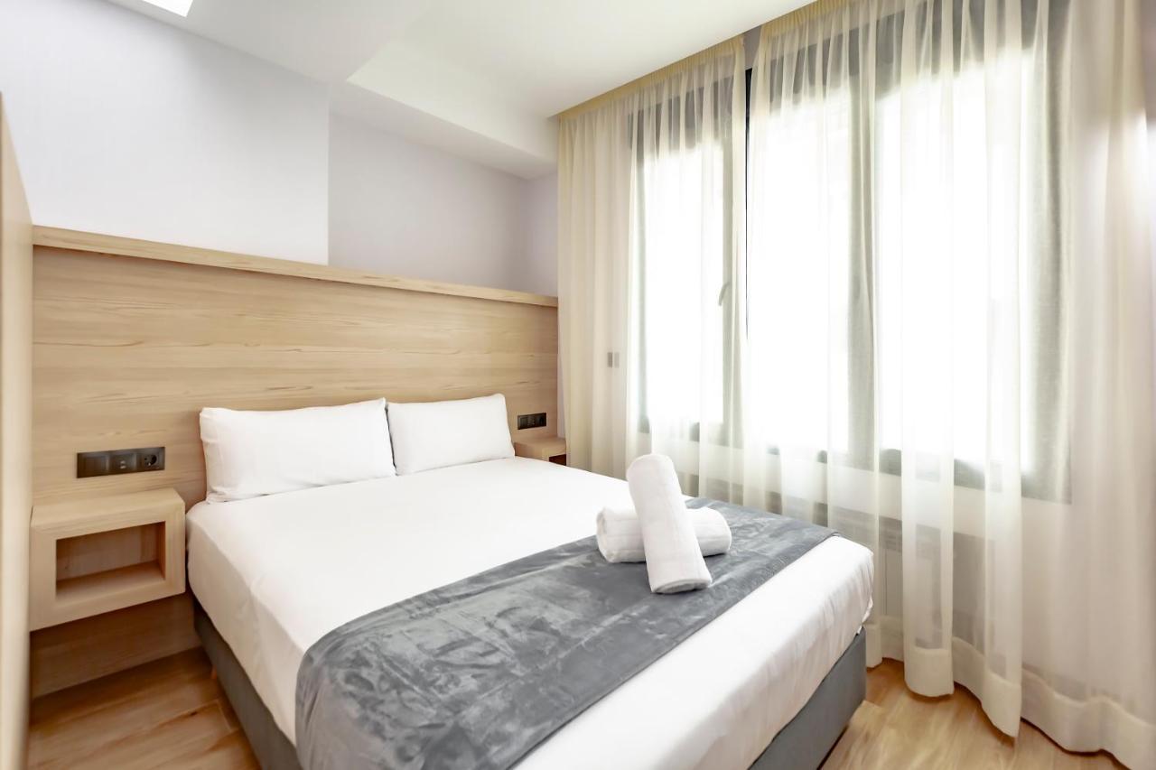 Dobohomes - Montesa 20 Apartamentos Madrid Ngoại thất bức ảnh