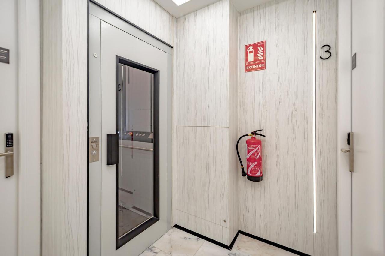 Dobohomes - Montesa 20 Apartamentos Madrid Ngoại thất bức ảnh